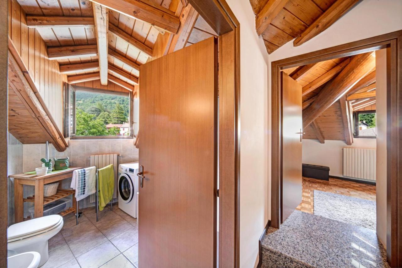 Ferienwohnung Mansarda Fra Monte E Lago Esino Lario Exterior foto